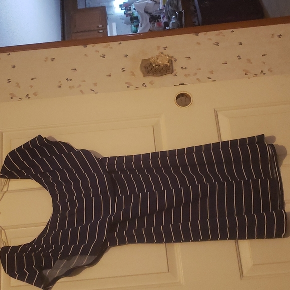 Blue and White Stripe dress - Picture 4 of 4